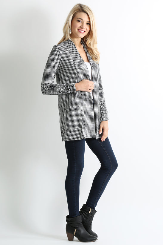 black geometric pocket ruched sleeve